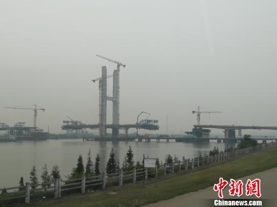 广东菊花湾大桥明年中通车便利50万民众出行