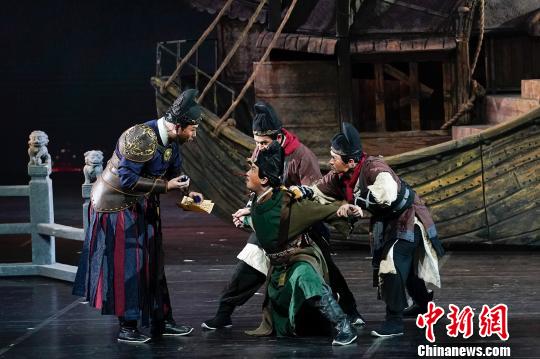 历史话剧《大宋御史?赵抃》剧照 杜洋 摄
