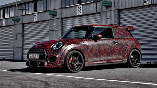 剑指本田Type-R！新款MINI JCW GP原型车官图发布