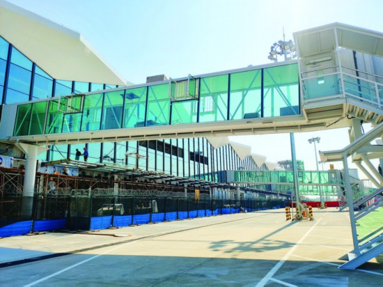     惠州机场扩容扩建工程有望月底完工，将为旅客提供更多优质服务。    惠州日报记者戴 建 通讯员秦海伟 摄