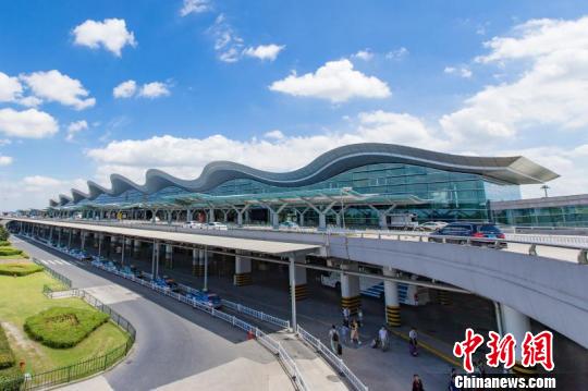 杭州至北京航班新增降落机场部分航班新航季后首飞